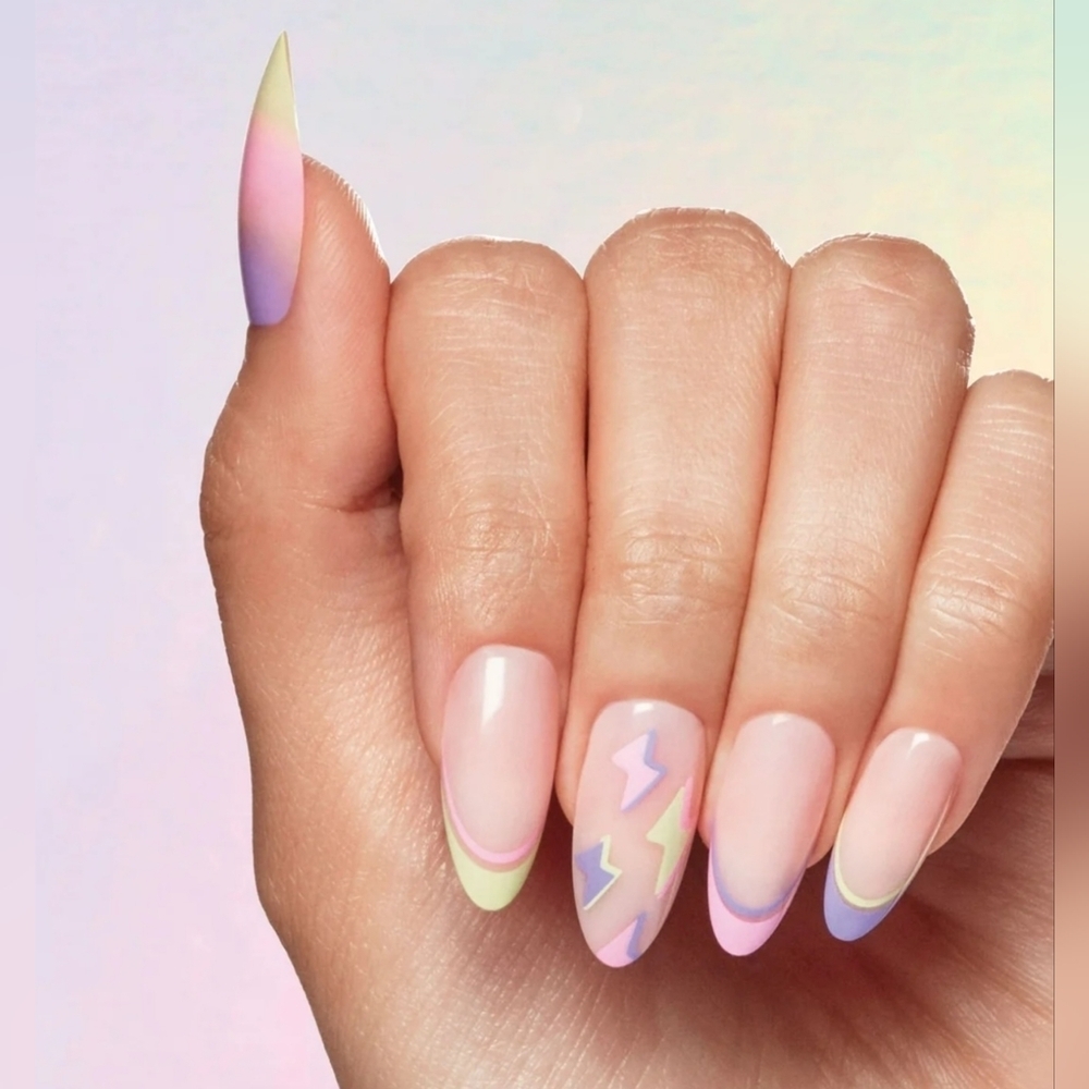 Dreamy Pink and Purple Press-On Nails with Shimmer - Picture 3 of 4